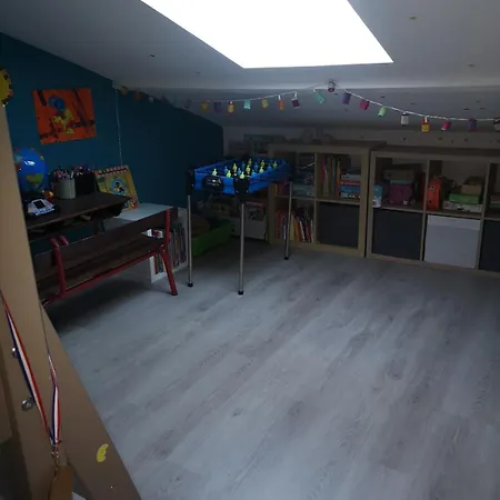 Villa Belle Maison Familiale Avec Piscine, Stade, Et Nombreuses Activites Cournonterral